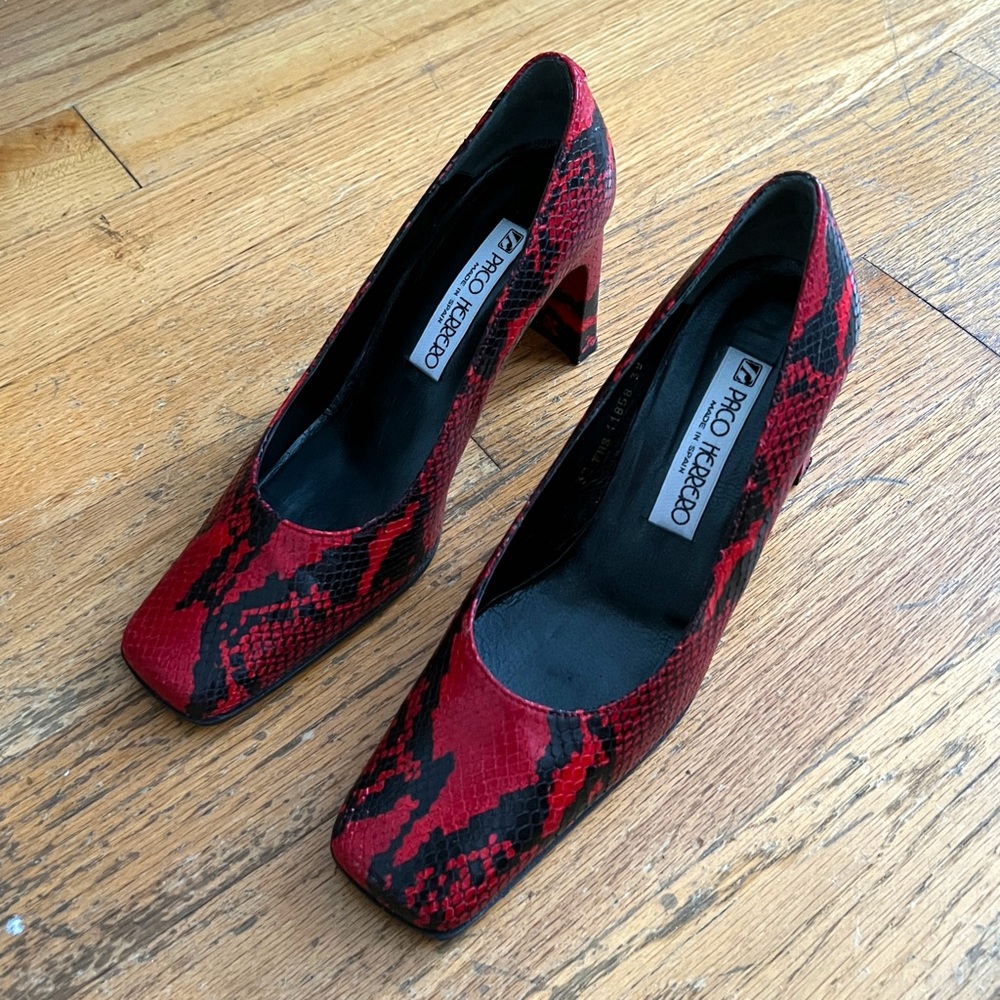 ☆ vintage leather paco herrero heels